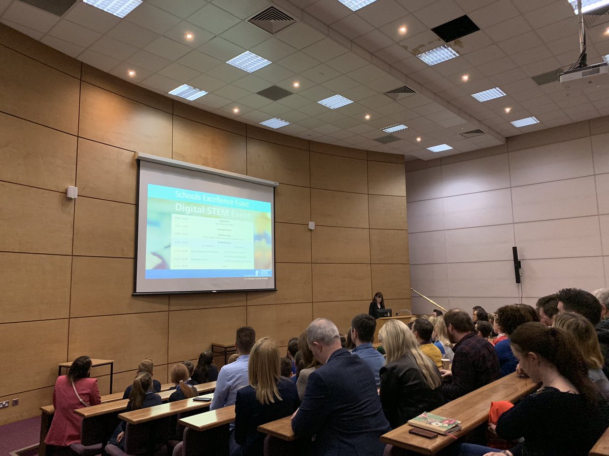 Clare Connolly <a href="/Education_Ire/">Department of Education and Youth</a> welcoming clusters from all over Ireland to the #SEFDigital showcase in @AthloneIT today