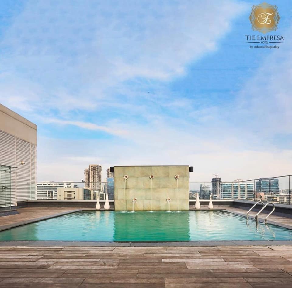 TheEmpresaHotel's tweet photo. The best kind of mid-week blues! The serene view of the sky and the city is all you need after a long- tiring day. Book your stay at The Empresa Hotel for this & much more. #theempresahotel #RoofTop #PoolStories #Andheri #Mumbai https://t.co/60faAtevYf