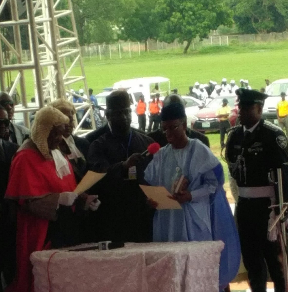 ahmedmaiyaki's tweet image. Again, Mallam @elrufai took oath of office for 2nd term as the Governor of the third most populated state in Nigeria.

Allah ya taimaka, ya kuma bada nasara. Best wishes, sir

#Murus 2.0