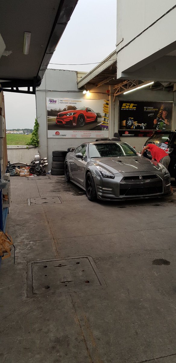 steadyDRE's tweet image. Busy mid week @hazardboy Performance 👌👌 #hazardboyperformance #paintplus #detailplus #FORS