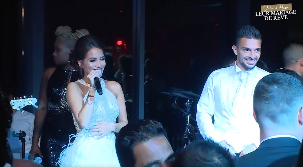NonStopReality's tweet image. EXCLU VIDÉO - Après avoir découvert les coulisses du mariage de @ManonMarsault et @JulienMiami, place à la fête ! En plus d'avoir reçu la visite du rappeur @jul, les mariés ont adressé un discours à leurs invités 💞
Visionnez ce volet inédit par ici ➡➡ bit.ly/2JNDFoK
