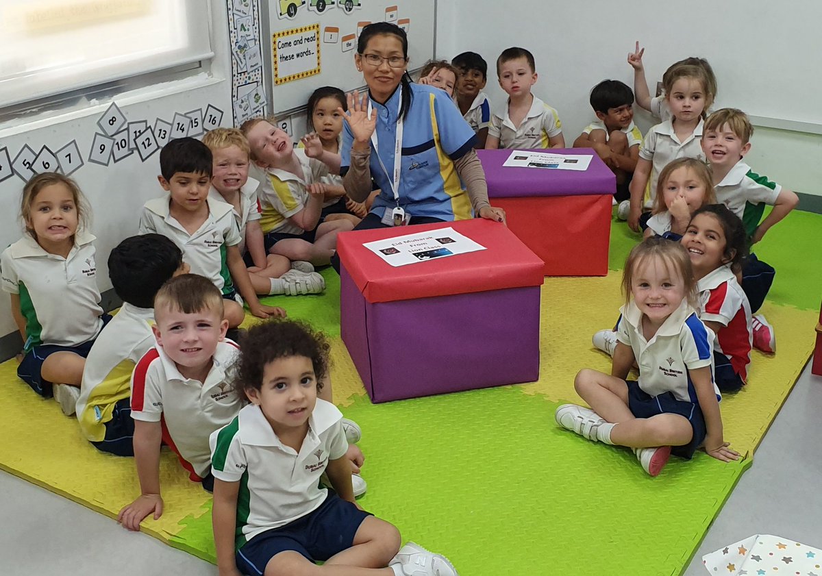 DBS_FS1's tweet photo. @DBS_FS1 @DBS_HOFF #BeginsAtDBS #Ramadan #Thankyougiftboxes #appreciationboxes  #DBScleaningteam #LionClass🦁 https://t.co/VR1QcYdeTd