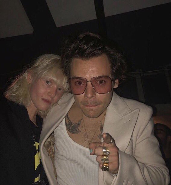 LarryNewsFlash's tweet photo. Harry at the Gucci Cruise after party last night. 28/05/2019. https://t.co/h4RrCM4SJR