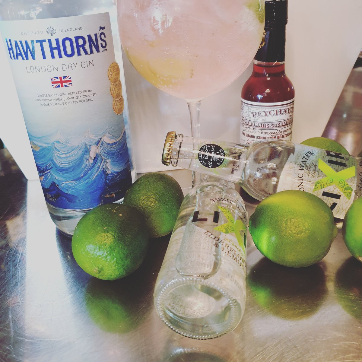 CaveMOS's tweet photo. Pop down and see us @CaveMOS and try out the newest addition to the cocktail list the Caves Pink G&amp;T look forward to seeing you all soon! @LixirTonic @hawthornsgin https://t.co/AWinz5aiQu