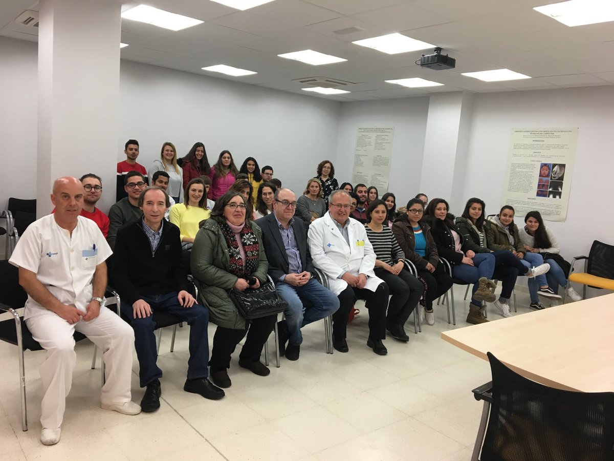 iespolisoria's tweet photo. Proyecto AE-PUB-2018-135 #FSE_AulaEmpresaCyL
Visita y actividades (#AGRUSAN, #SACYL, #ASOVICA) de los alumn@s de Ciclo Formativo Grado Medio de Técnico en Auxiliar de Enfermería y Técnico en Emergencias Sanitarias https://t.co/i82cV64Lgg