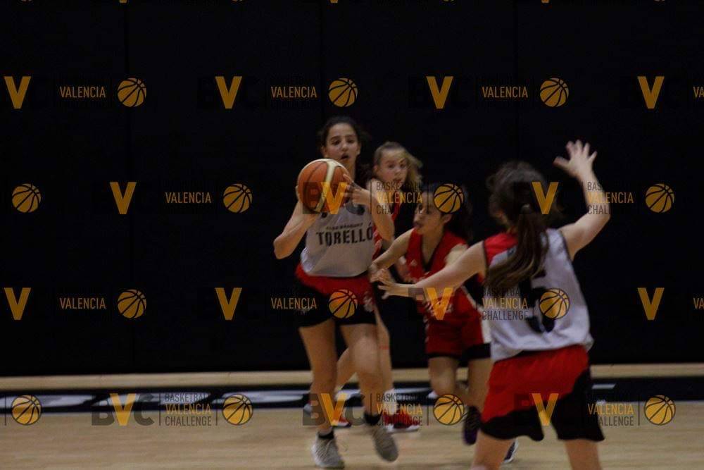 torneo_valencia's tweet photo. Recuerda visitar en nuestra página de Facebook👉 https://t.co/vcC9qWjCvM todas las fotos del #BVC2019🏀 que realizaron @fotostorneobvc
📧 Pide tu encargo a fotostorneobvc@gmail.com y no te quedes sin las tuyas https://t.co/I3IHpN4rQN