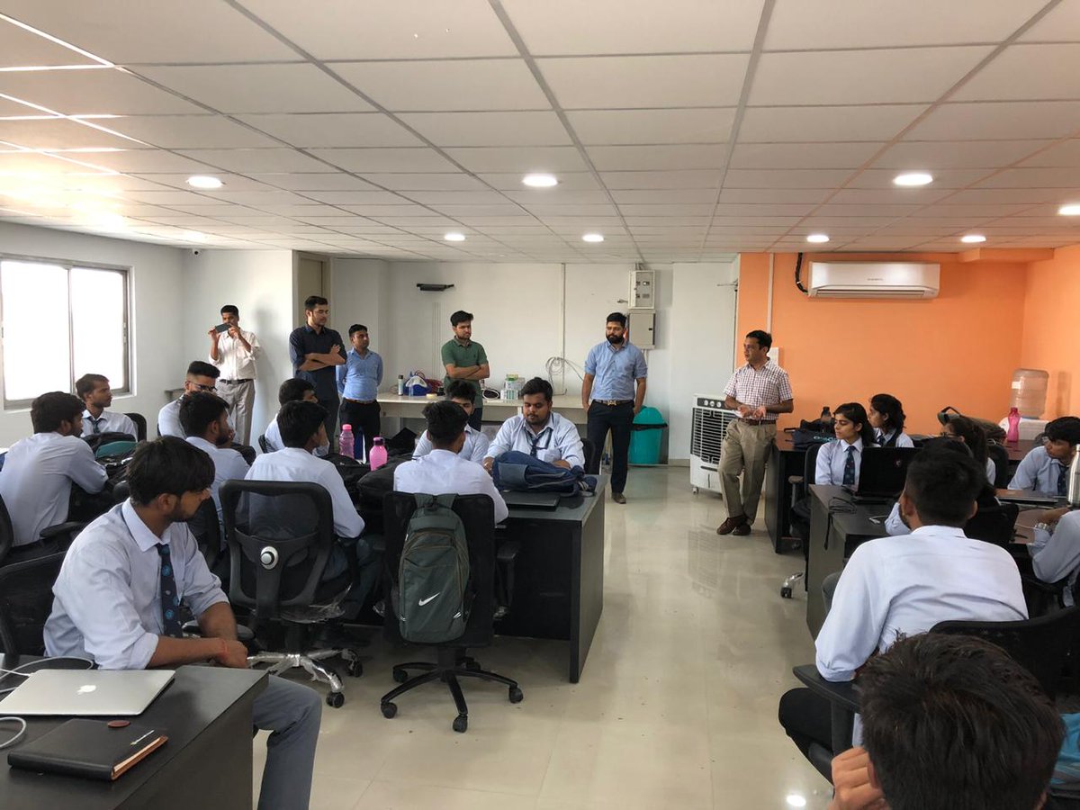 adhoc_networks's tweet photo. Summer Industrial Visit by https://t.co/5q4wBqV6UI CSE Branch final year students of Poornima University, Jaipur at Adhoc Networks, Jaipur
.
#FutureReady #SummerInternship #SummerIndustrialTraining #MachineLearning #DataScience #RedHatLinux #RHCSACertified #GloballyRecognized https://t.co/L4Ot6pJj3i