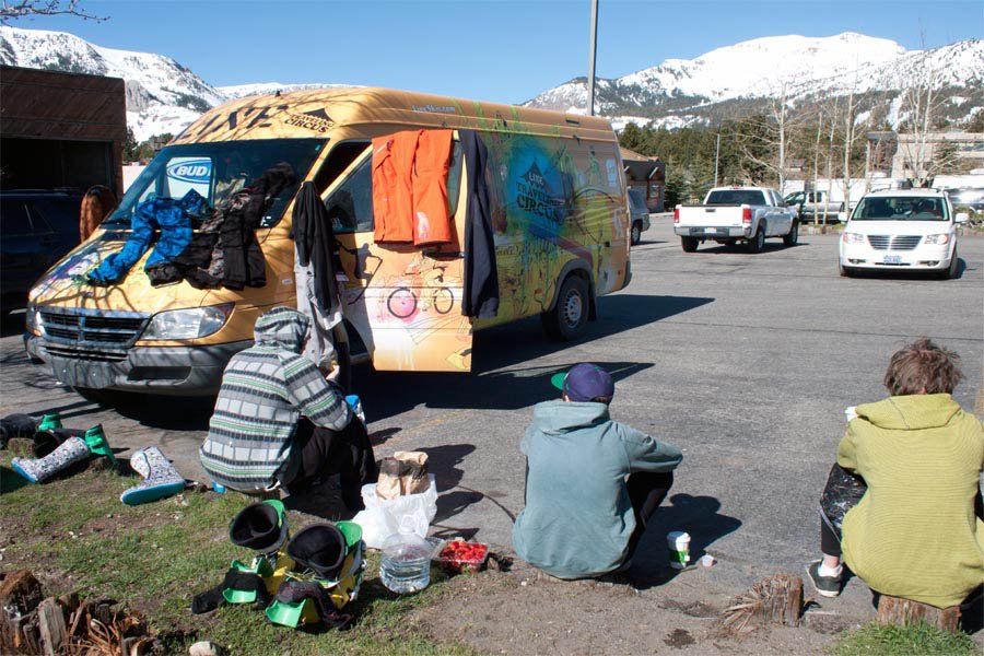 winterised_van's tweet photo. Looking for gap year inspiration?! Look no further - forget chalet work or transfer driving - snowmad #vanlife is where it's at. Check out our money saving tips if you're thinking about taking to the road for winter.
https://t.co/7n0cd4WqWC https://t.co/fmoSp4n6gA