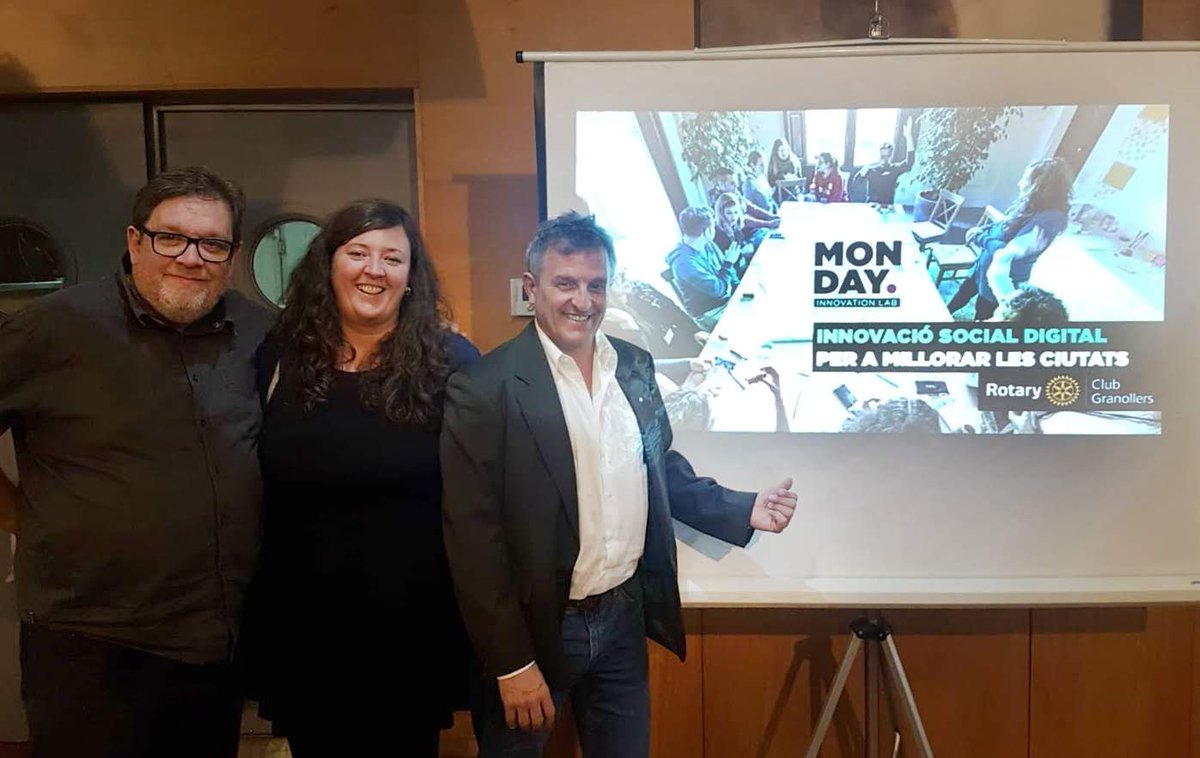 Ahir la Pat González va explicar el projecte de Monday Innovation Lab i de #SensitiveCitiesAcademy al Club Rotary de Granollers. Va ser un sopar molt interessant i  un debat intens sobre com esta canviant la nostra societat. pst.cr/QKLDg Esperem ajudar!