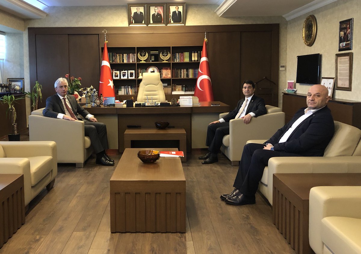 _MHPistanbul_'s tweet photo. Genel Başkan Yardımcımız ve 3.Bölge Koordinatörümüz Sn. @ifarukaksu ve İl Başkanımız Sn. @birolgurmhp ile karargahımızda 23 Haziran İstanbul Büyükşehir Belediye Başkanlığı seçimi için çalışmalarımıza devam ediyoruz. https://t.co/ePZYquoPLf