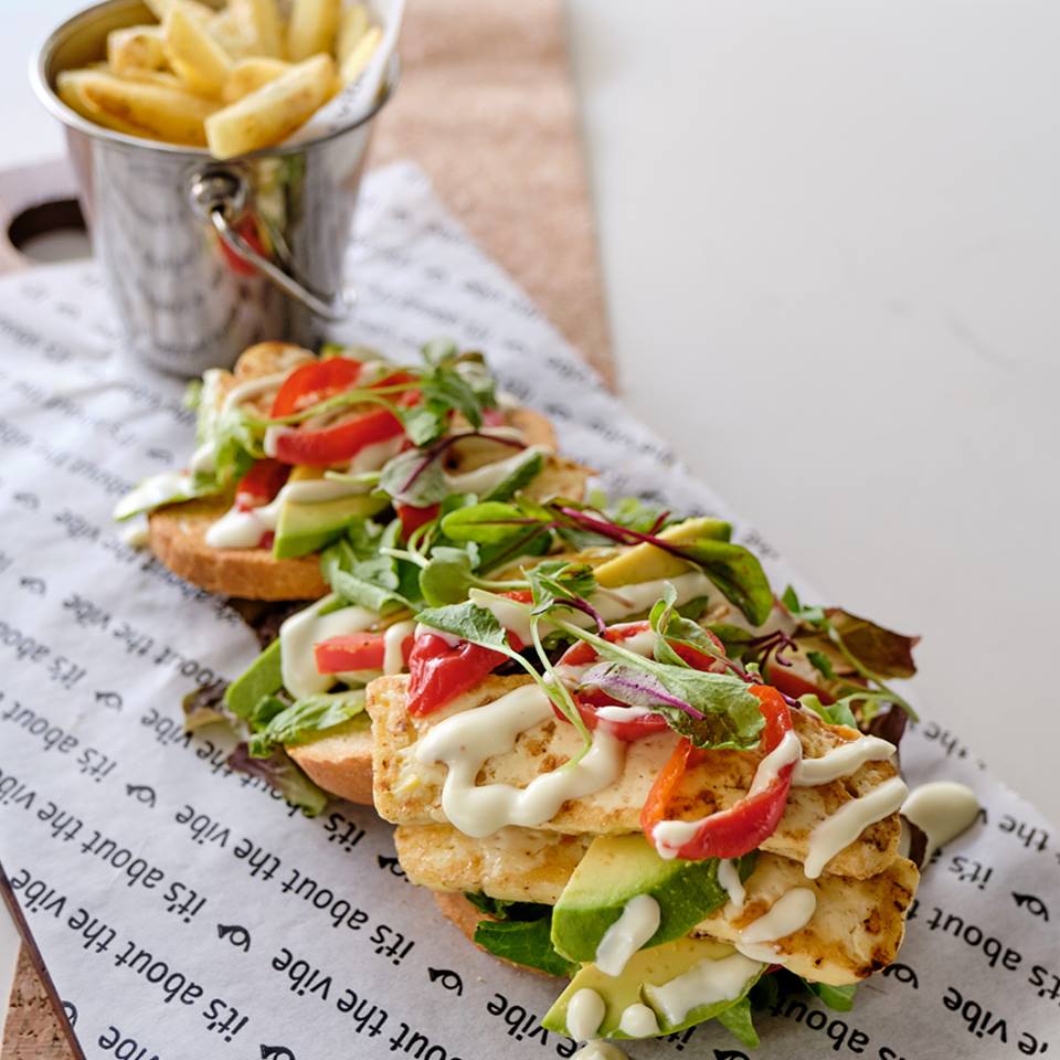 NewsCafe_randb's tweet photo. The Halloumi and Avo open sandwich tastes as good as it looks. Try it out yourself. It's worth every creamy bite!
#GoodFoodForThought #NewsCafe #Foodie https://t.co/rz5gAHGTIU
