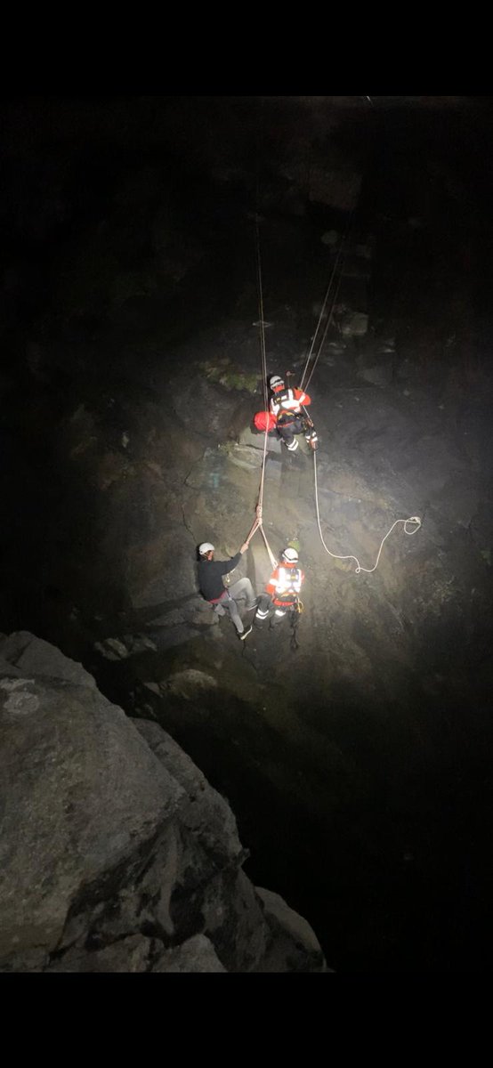 Last night Greencastle Coast Guard Team completed a very difficult rescue in challenging conditions to save the life of a cliff climber who got into difficulty at Malin Head. Excellant work by the Coast Guard Team <a href="/HighlandNews/">Highland Radio News</a> <a href="/IrishCoastGuard/">Irish Coast Guard</a> <a href="/DonegalDaily/">Donegal Daily</a>