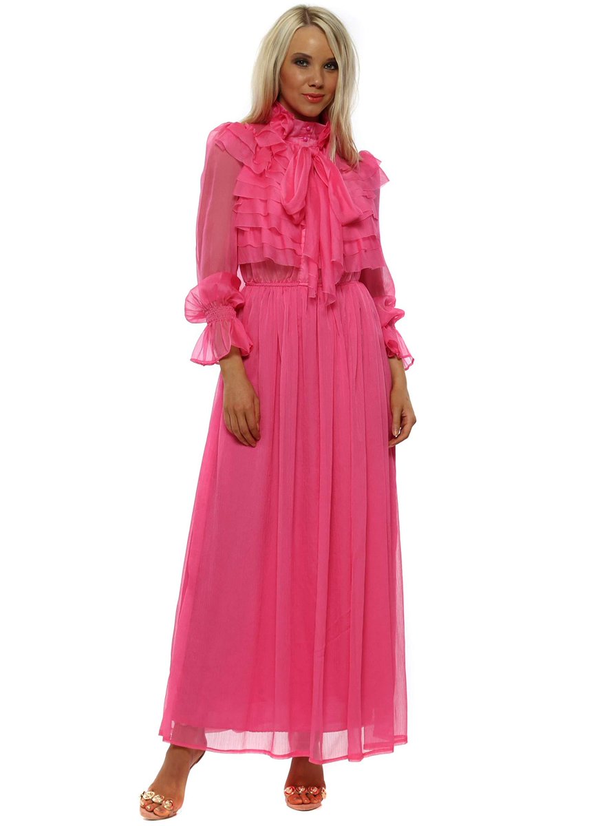 bestbuyuk's tweet photo. 👉 £59.99 👈
SHK Paris Pink Frill Pussybow Chiffon Maxi Dress @bestbuyuk 
#SHK #Paris #Pink #Frill #Pussybow #Chiffon #Maxi 
https://t.co/VYhVZsBVV6 https://t.co/KoKNACqytG
