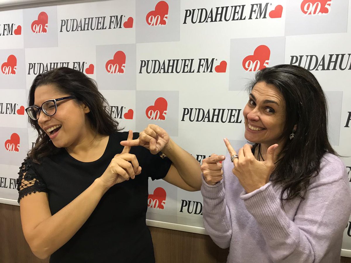 RadioPudahuel's tweet photo. ¿LE TIENES MIEDO AL COMPROMISO? Ya estamos al aire con #MuñecasPudahuel 💃 Llámanos al 223812020-21-22 Además envíanos tus audios, COMENTARIOS Y BUENA ONDA AL +56 9 94505122 y recuerda visitar https://t.co/3gOZnYoBoP 📻

 https://t.co/7VPrRPz37t https://t.co/YAffJmGWgC