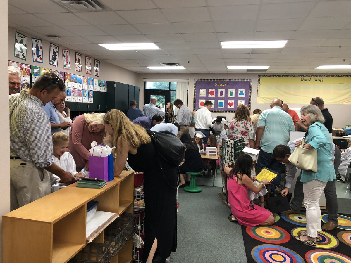 Another amazing year comes to an end! 💚🐉 <a href="/rockenbaughES/">Rockenbaugh ES</a> 👩‍🎓 👨‍🎓
