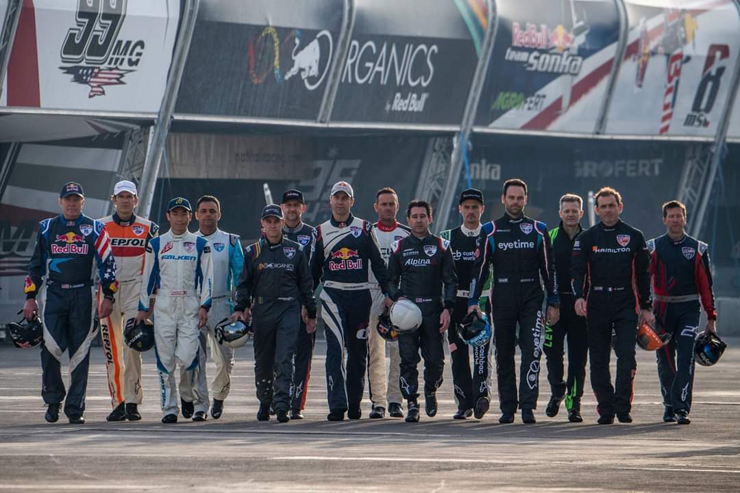 nicolasivanoff's tweet photo. ⚠️ BREAKING NEWS ⚠️
Red Bull Air Race a annoncé qu'il n'y aurait plus de championnat du monde en 2020! Triste journée pour nous tous que d'apprendre cette nouvelle. C'était un rêve de pouvoir voler sur ce championnat du monde.
👉 https://t.co/nxhbdMjw68
#TeamIvanoff https://t.co/k5cn80HnIC