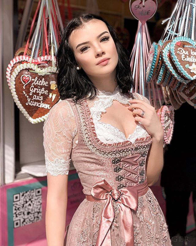 KruegerDirndl's tweet photo. Suit up! 🔥 
@MelinaCeline_ im #Dirndl Nicky ✨ 
#repost 📷 Einfach den #dressedinkrüger Hashtag in deiner Bildunterschrift verwenden und mit etwas Glück einen Repost bei uns erhalten 💗 (Nach Absprache) #Krügerdirndl https://t.co/bItzyv7OfR https://t.co/RSPuYs2xlC