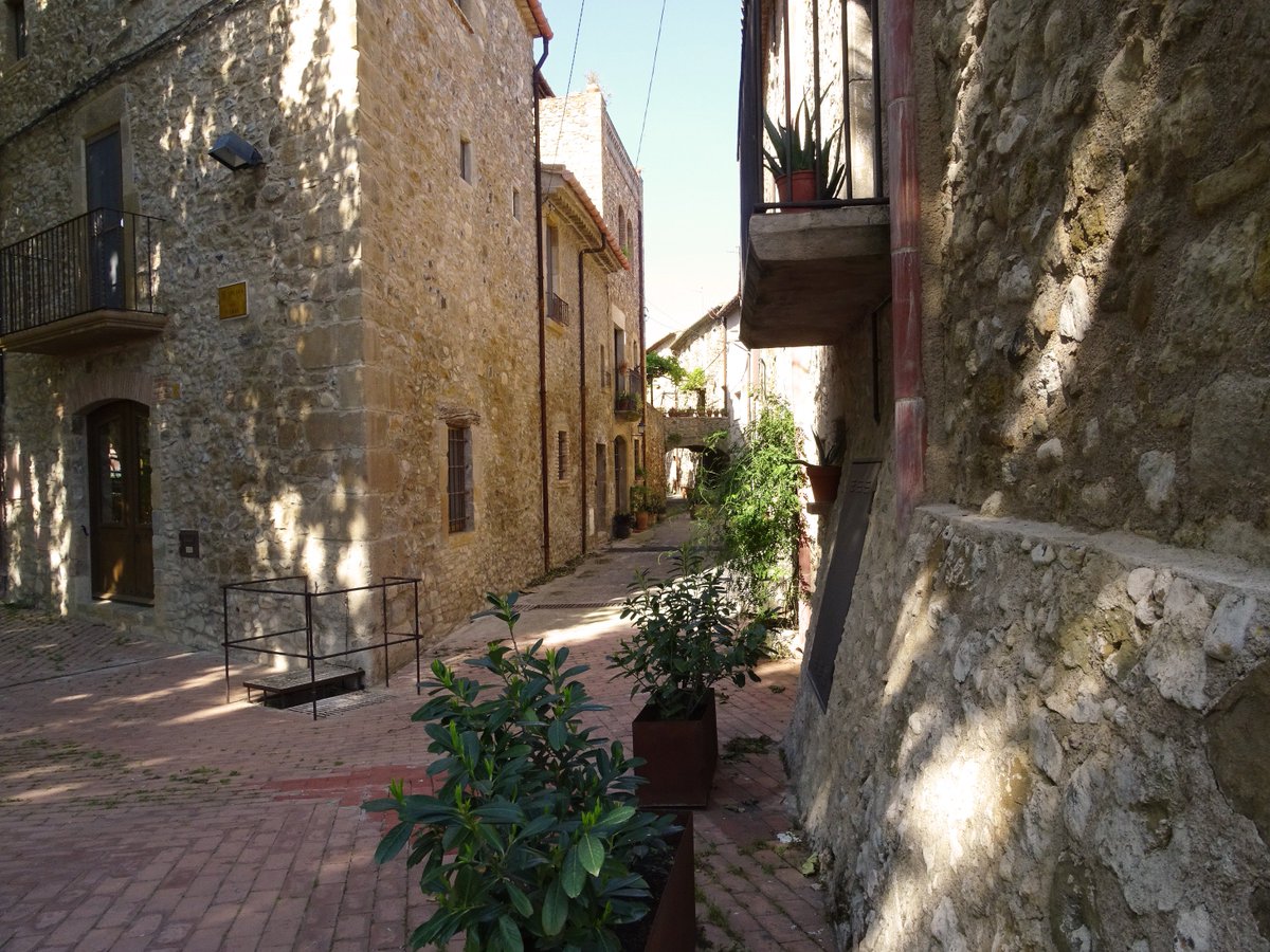 RuralVerd's tweet photo. Benvinguts a la casa rural Corçà (Baix Empordà-21002) capacitat 2/4 persones. Un lloc ideal per gaudir de l'Empordanet. 

Casa rural Corçà (Baix Empordà) - 21002 /
https://t.co/MWIW842Hzz /

#casarural #ruralverd #escapada #capdesetmana #turismerural #casaruralemporda #empordanet https://t.co/JtJ0agiRvH