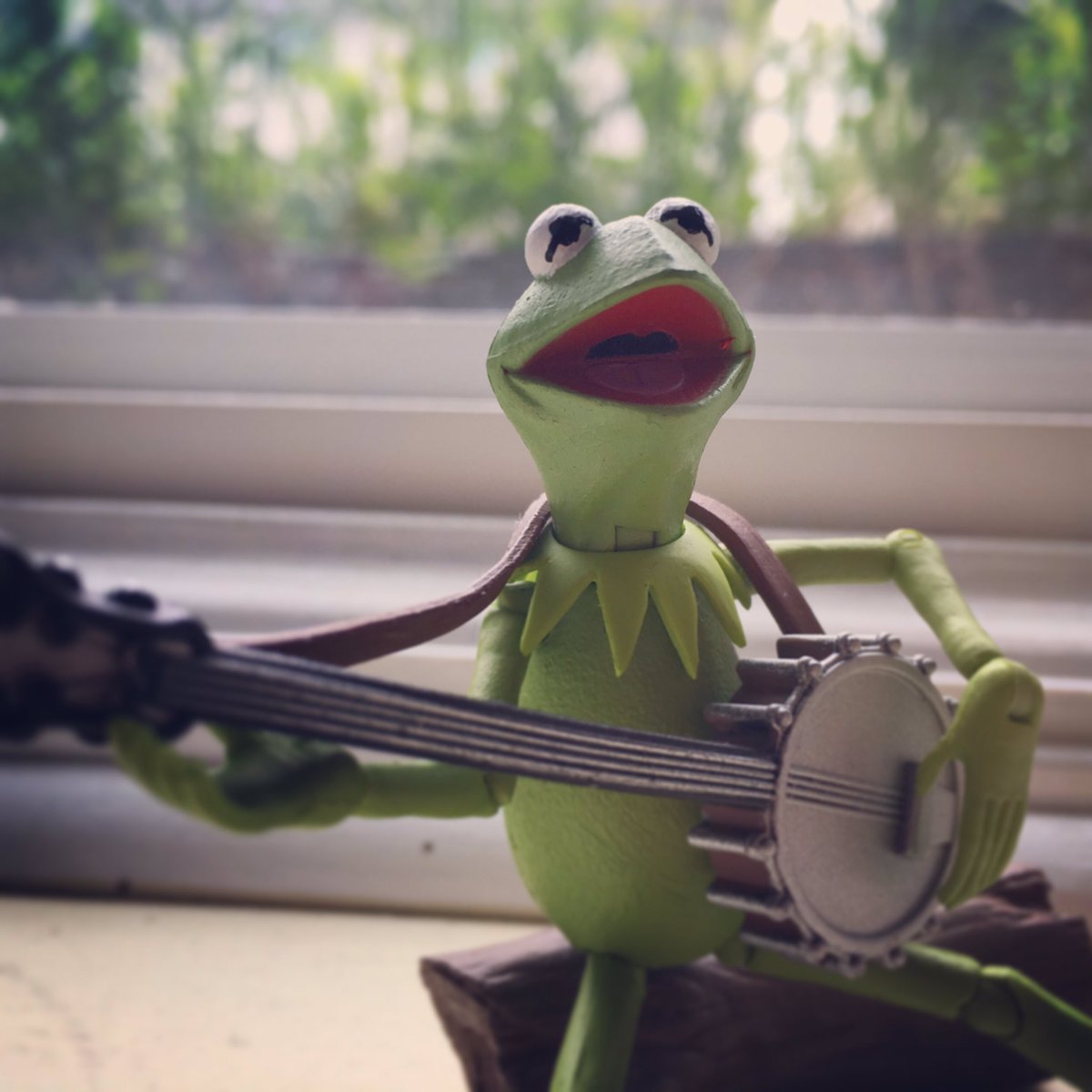 copetoons's tweet image. Someday we’ll find it... #studiodecor #muppets #kermit