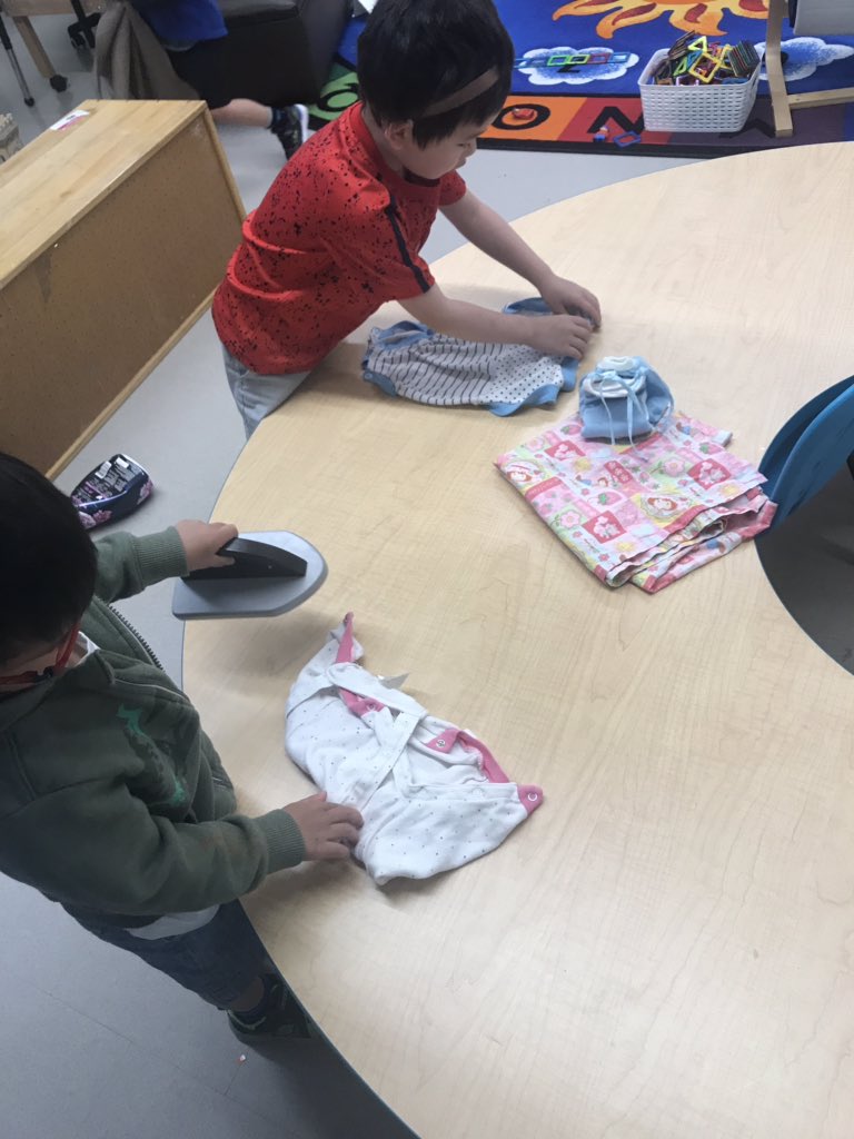 ConnectSociety1's tweet photo. Pretend play in Jen’s class this week is Laundry Day! Did you know? Pretend play allows for exploration and development of life and social skills • Providing play opportunities/ materials/props sustains and extends their play! #playbasedlearning #learningthroughplay #pretendplay https://t.co/zLhHkB1T9s