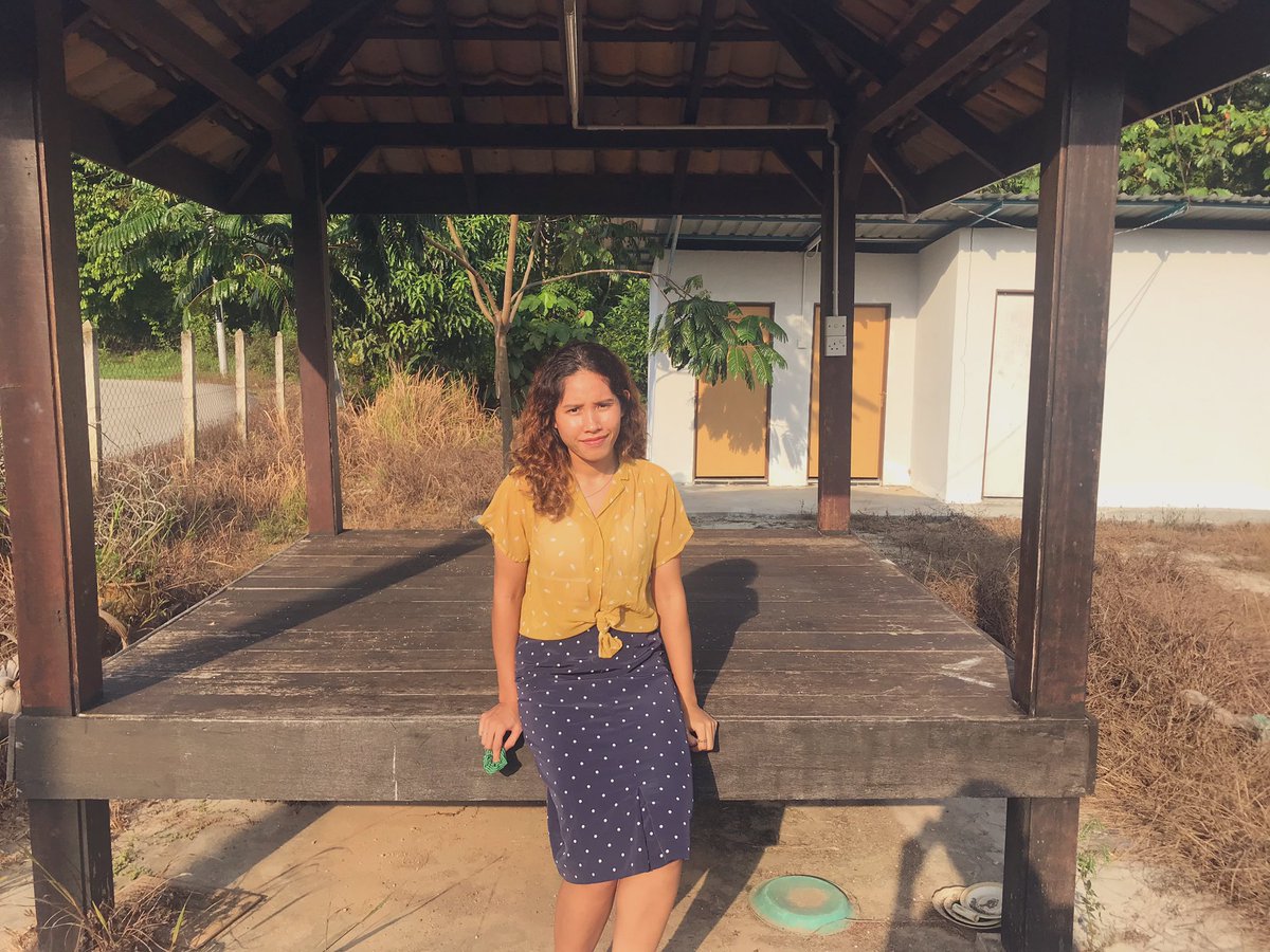 Adillathunder's tweet image. Aiman bawak balik Rembau jumpa wan sebelum raya sebab raya tahun ni balik Penang :) thank you sayang :) lepas balik kampung terus pergi training lepastu tapak kasut tercabut :( . #18days of concussion . #pinktbi #brainconcussion