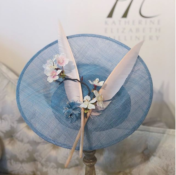 This delicate headpiece made from sinamay, Asian blossom flowers and light pink feathers is available in the boutique. It would be perfect for Royal Ascot which is coming Soon!
#hatdesigner #hat #hats #millinery #london #londonhatweek #oxotower #fashion #hatfashion #handmade