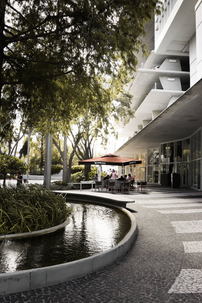 kodamiami's tweet photo. A walk through 1111 Lincoln Road Plaza @rjistudio https://t.co/rlUG9Prtw7