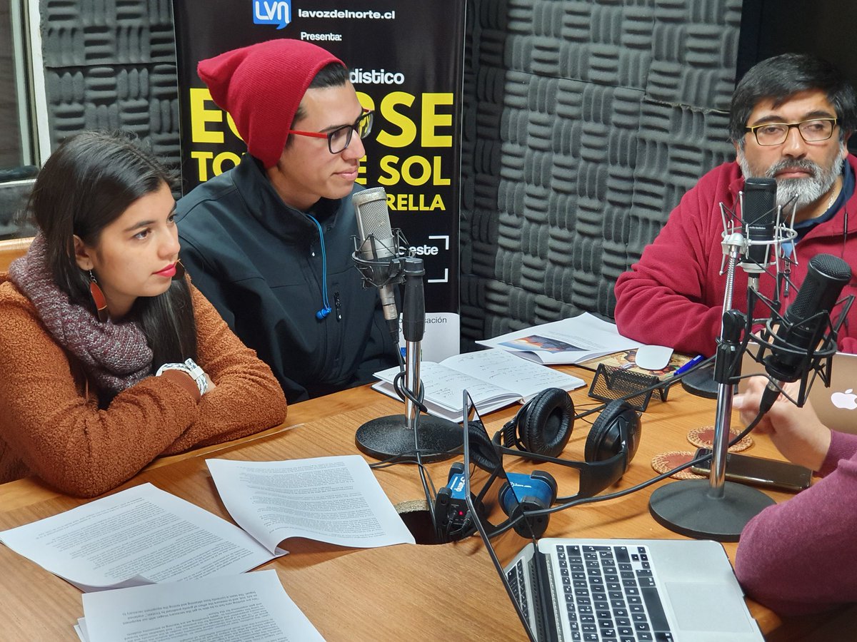 lavozdelnortecl's tweet photo. Gracias por la sintonía de hoy #enlarutadeleclipse en @radiomaderofm Hablamos con Juan Seguel del Observatorio Tololo y los alumnos de astronomia de la ULS, Gabriela Barrios y Sebastian Bustos. @cerrotololo @ivancastro @sernaturcoquimb @SegegobCoquimbo @GoberElqui @JSeguelB https://t.co/RhtWmeZGWA