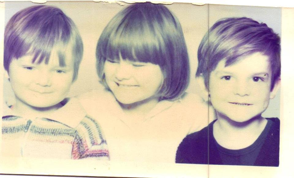 IPurfleet's tweet image. Keith and Keith's children  baby Katrana. Sharon. Mark and Sean the other photo is Sharon Mark and Sean together