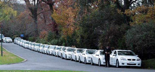 The Morrison Govt's Ministers were sworn in today and our new leaders couldn't collectively organise a bus between them; so instead they use all these comcars. A good picture to recall when they announce cuts to services on efficiency, as they will. #auspol #ausbiz #AusVotes2019