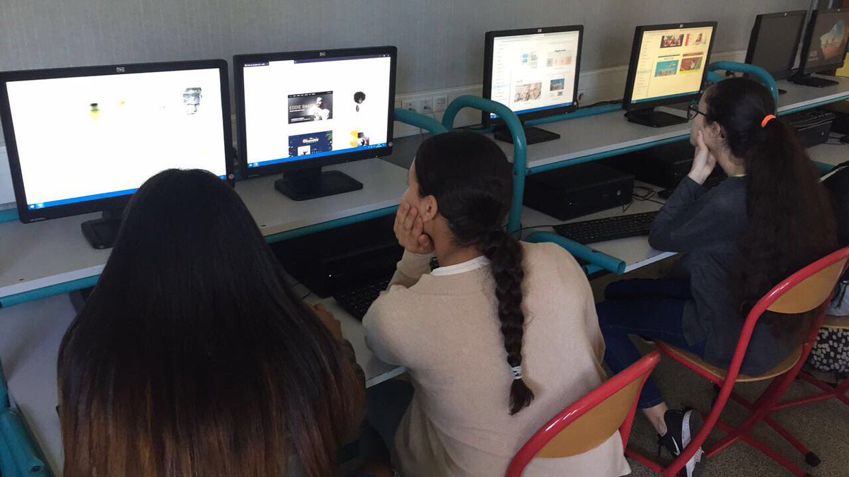 Création d’un site web pour nos Wi-filles ✌️
Merci à Nicolas pour son intervention !
@FaceVar 
@face_education 
#Becausegirlscan
#Womenintech
#wifilles