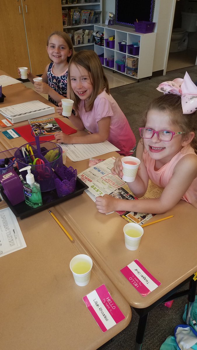 MrsSiravo2's tweet photo. Yesterday was Lemonade Day! 🍋🍋The students enjoyed comparing and contrasting regular lemonade and pink lemonade. Our class favorite was pink! #endofschoolfun #popintosummer #secondgraderocks https://t.co/La8xdNqCyq