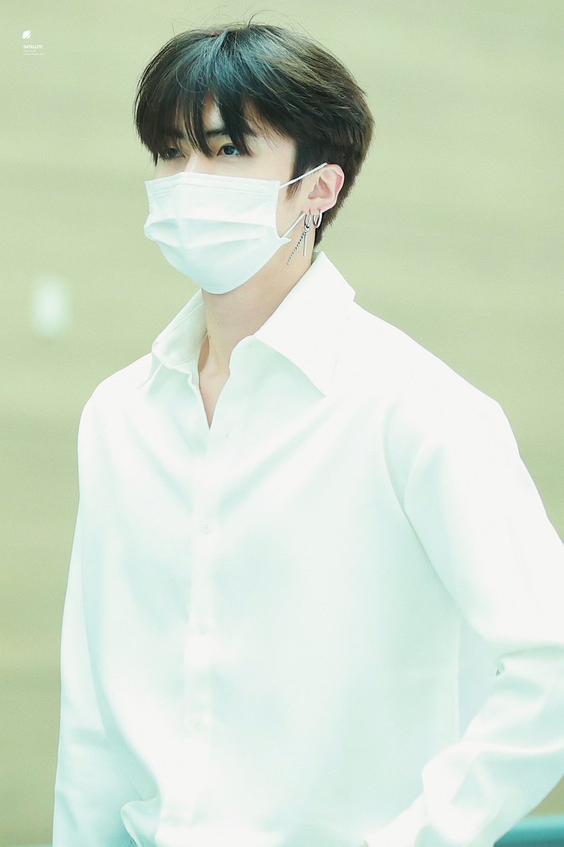 19961025net's tweet photo. 190525 ICN

☁️
#펜타곤 #옌안 #PENTAGON #YANAN https://t.co/VLaURQud1u