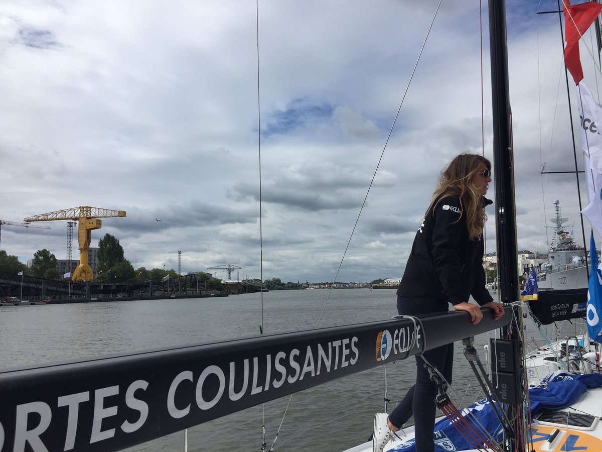 / <a href="/LaSolitaire_50e/">Berk Heddon</a> / L'agence COM4 a eu le plaisir d'échanger avec la skipper <a href="/CecileLaguette/">Cecile Laguette</a> et de visiter son bateau qui porte les couleurs d'<a href="/Eclisse/">Simone</a> ⛵🌊🌏