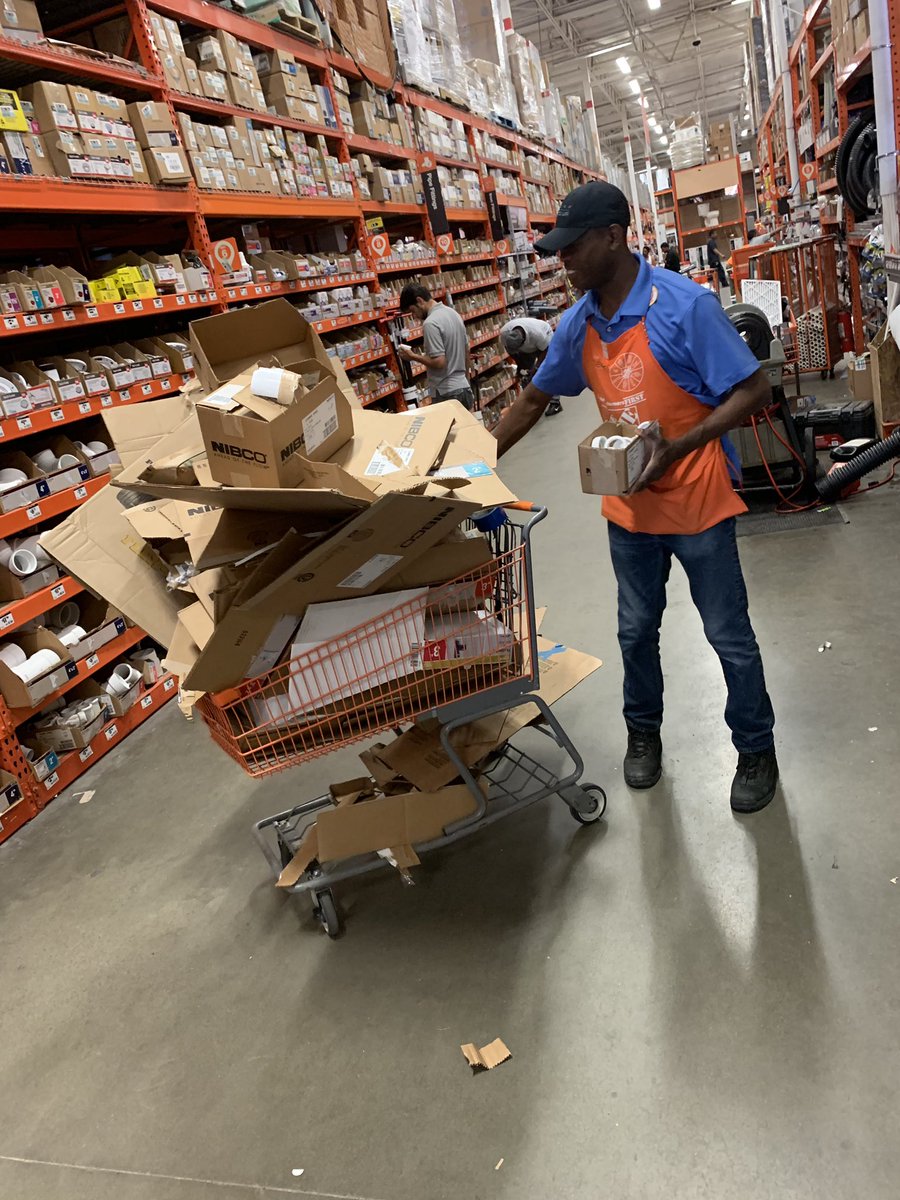 #2564, #cardboardchallange 
Emeka’s dedication to zero outs in D26 sets the tone daily!