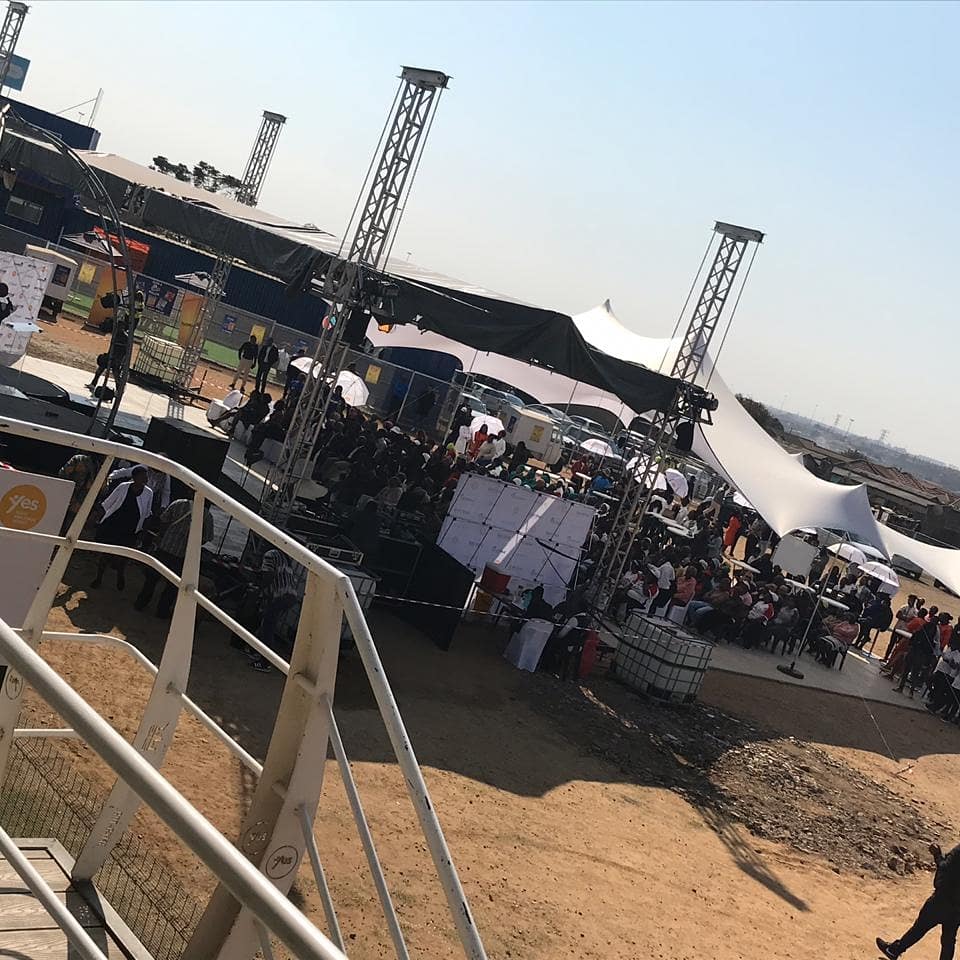 TYes4youth's tweet photo. Phase 3 was launched today at the #KagoYESHub,The main focus being #Buddibox engaging with the community and highliging all the benefits they will have access to, with the distribution services at their door step. 22 of 150 #Tembisa youth have been placed. https://t.co/x4551b5QZJ