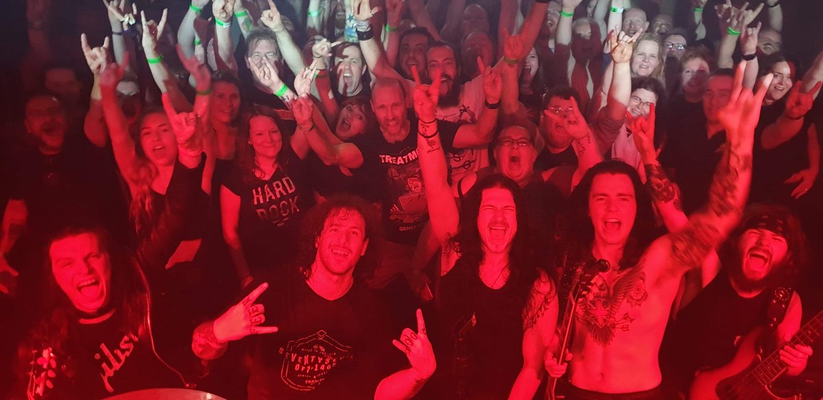 CAMBRIDGE, YOU FUCKING BLEW US AWAY ON MONDAY NIGHT. WE HONESTLY WILL NEVER FORGET THAT NIGHT ⚡️ We feel recharged, hang over free and ready to rock after a day off, and tonight we roll into the @corpsheffield . Tickets still available on the door. LETS HAVE IT 🍻🤘🏻