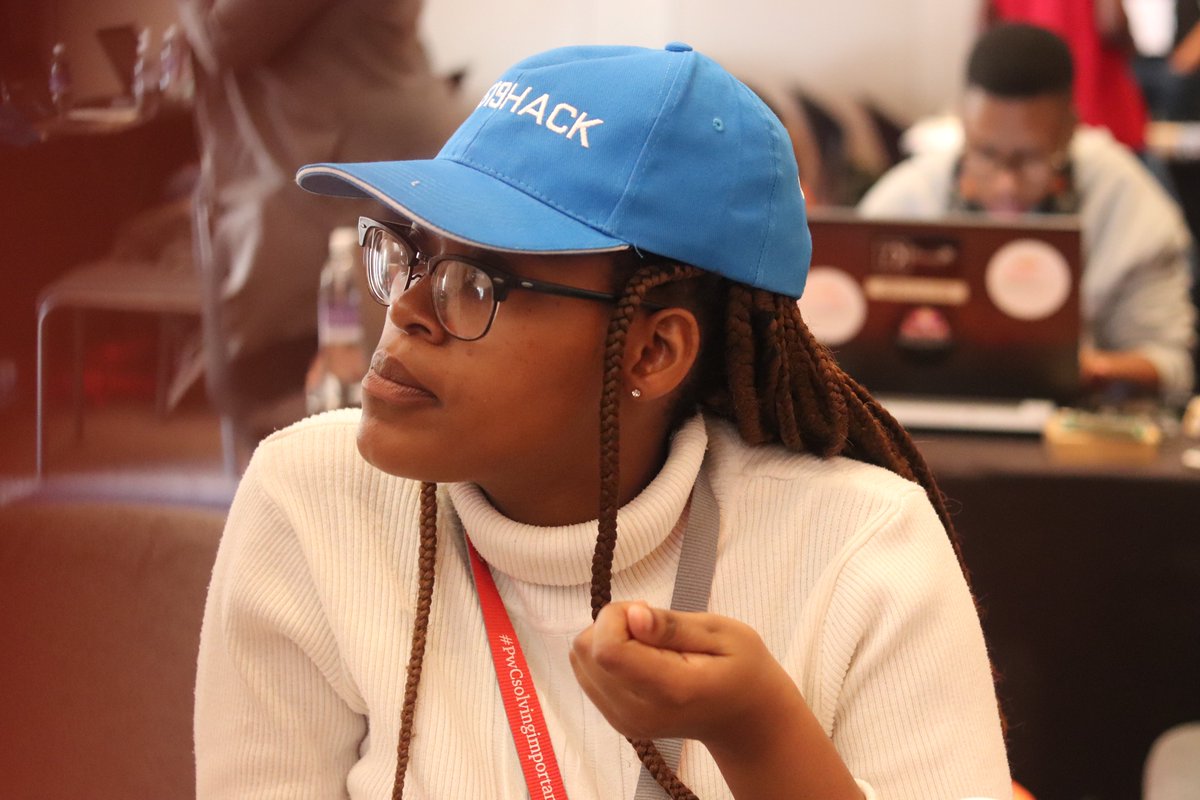 Geekulcha's tweet image. Each team has 6 minutes to present their projects. The judges MAY grant the teams extra time to continue with their demo #SS19HACK #ITWebSS2019