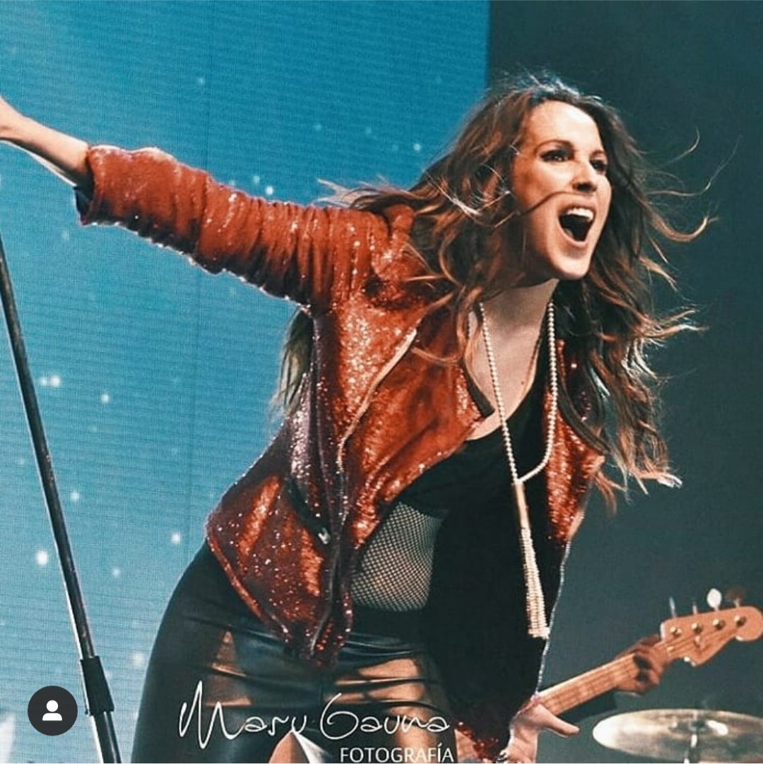 JaimesPoly's tweet photo. Suena la jefa @_MaluOficial_ siempre en Mendoza por la @FMUNA961 temazos #ElAmorEsUnaCosaSimple y #SeParteDeMi Vamos!! https://t.co/Mz2BilIffx