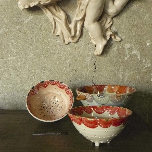 Más cerámica y menos plástico. ow.ly/n0YU50uqZ17 vía <a href="/AD_Spain/">Architectural Digest España</a>