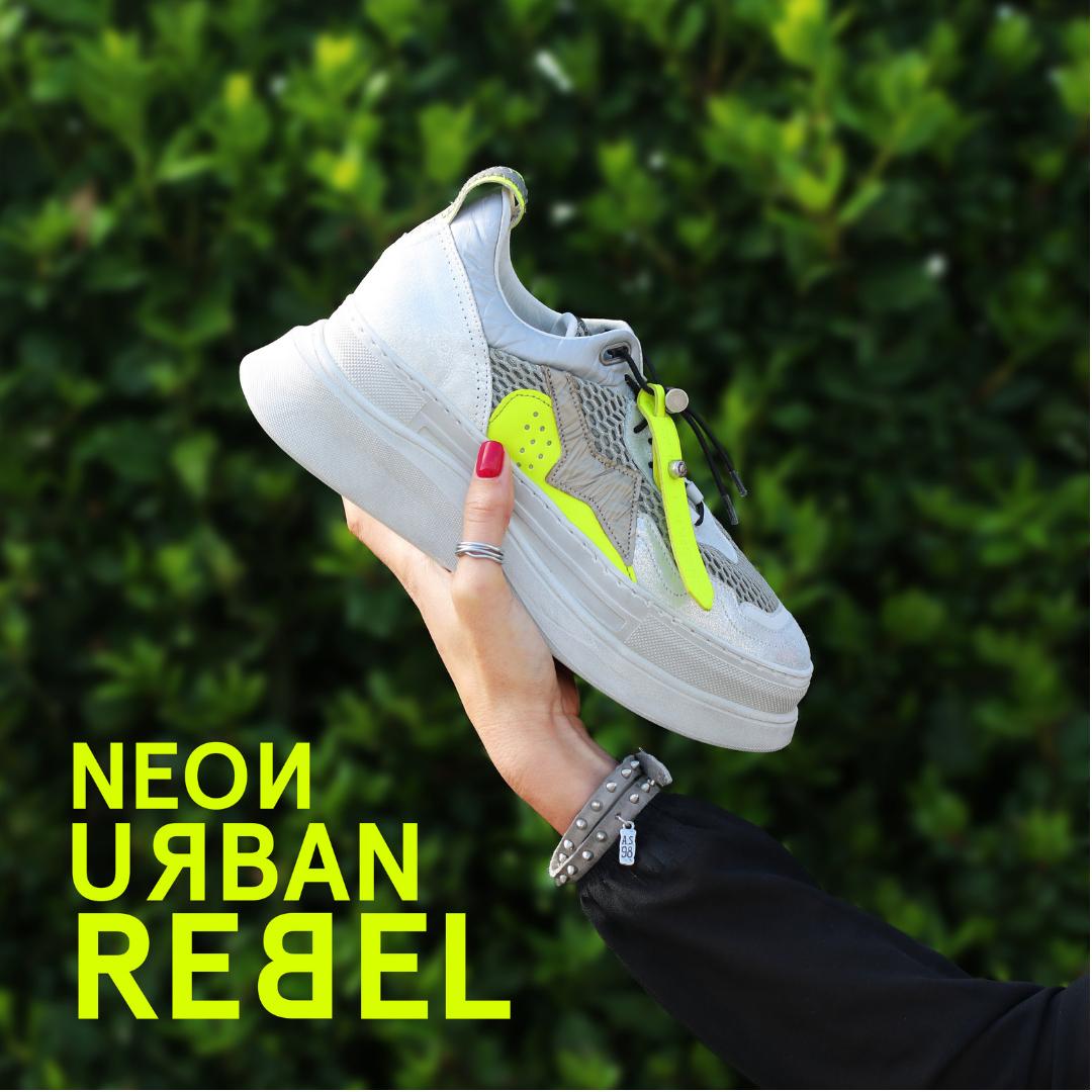 Fluo and rebellious become two concepts strongly linked to #AS98 identity, which evolves and opens up to new experiences and urban situations.

#as98 #as98shoes #as98bags #as98style #beasyouare #neverconventional #style #fashion #SS19 #fluo #rebellious #sneakers