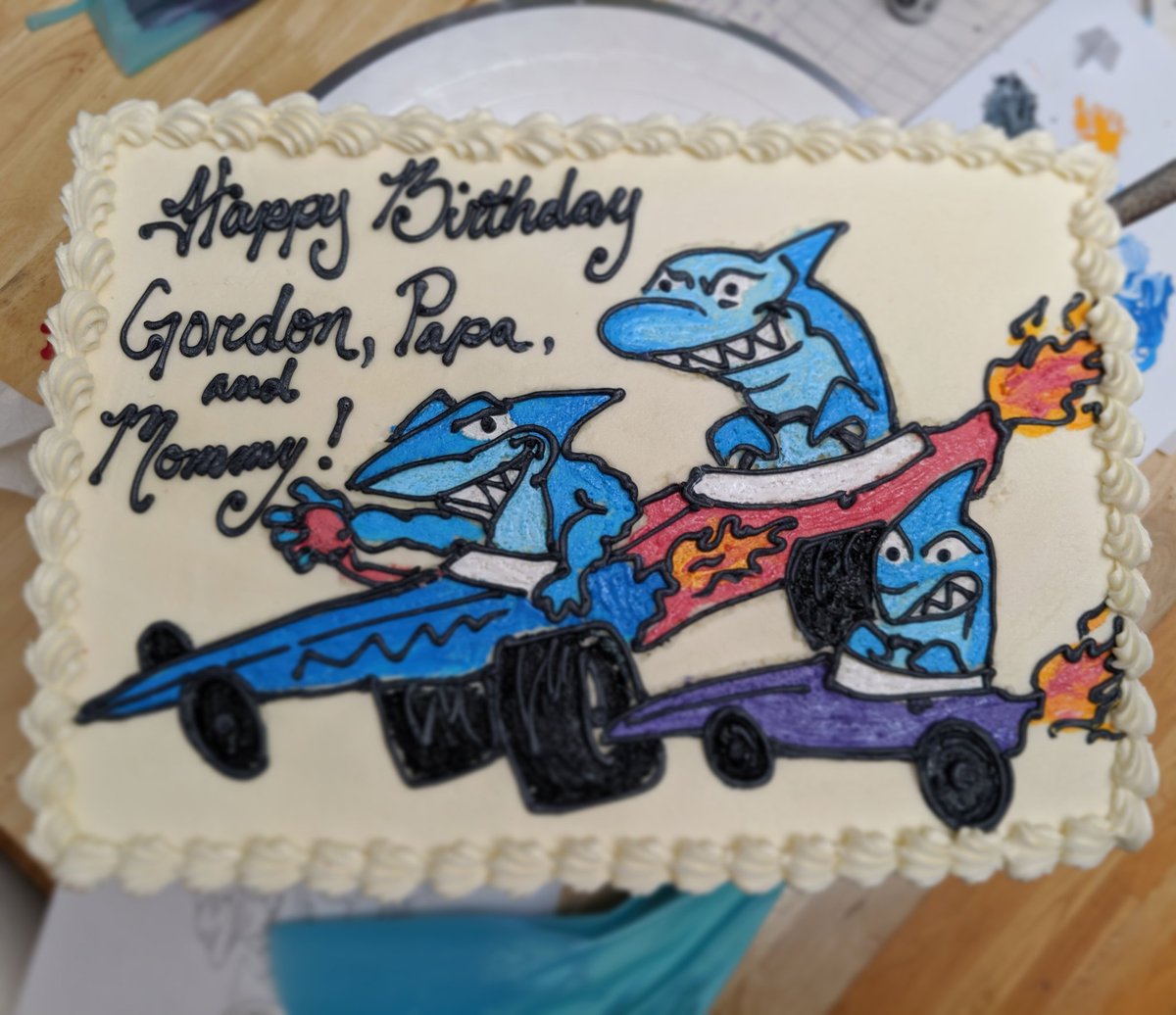 'Sharks Driving Race Cars' is the inspiring party theme behind this cake 🏁🦈🏁
#customcakes #sharkcake #shark #racecar #birthdaysarethebest #madebyhand #madefromscratch #madetoorder #smallbusiness #localbrands #supportsmallbusiness #supportlocal #buylocal #paintedcake #outpast2