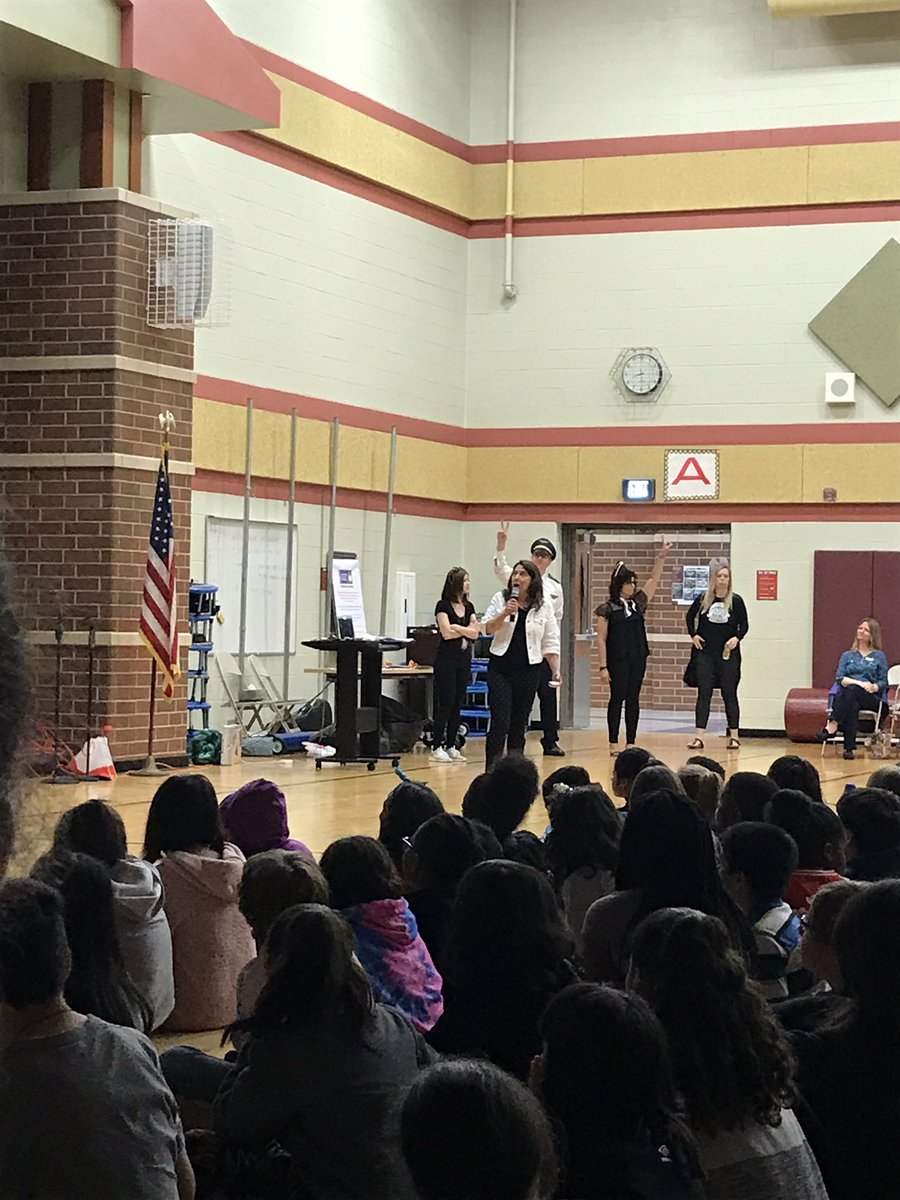 Mrs.Stryjewski tweet media