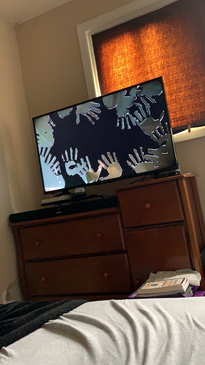 2pixelwide's tweet image. Just waking up, hands on my TV. #ThisisNormal