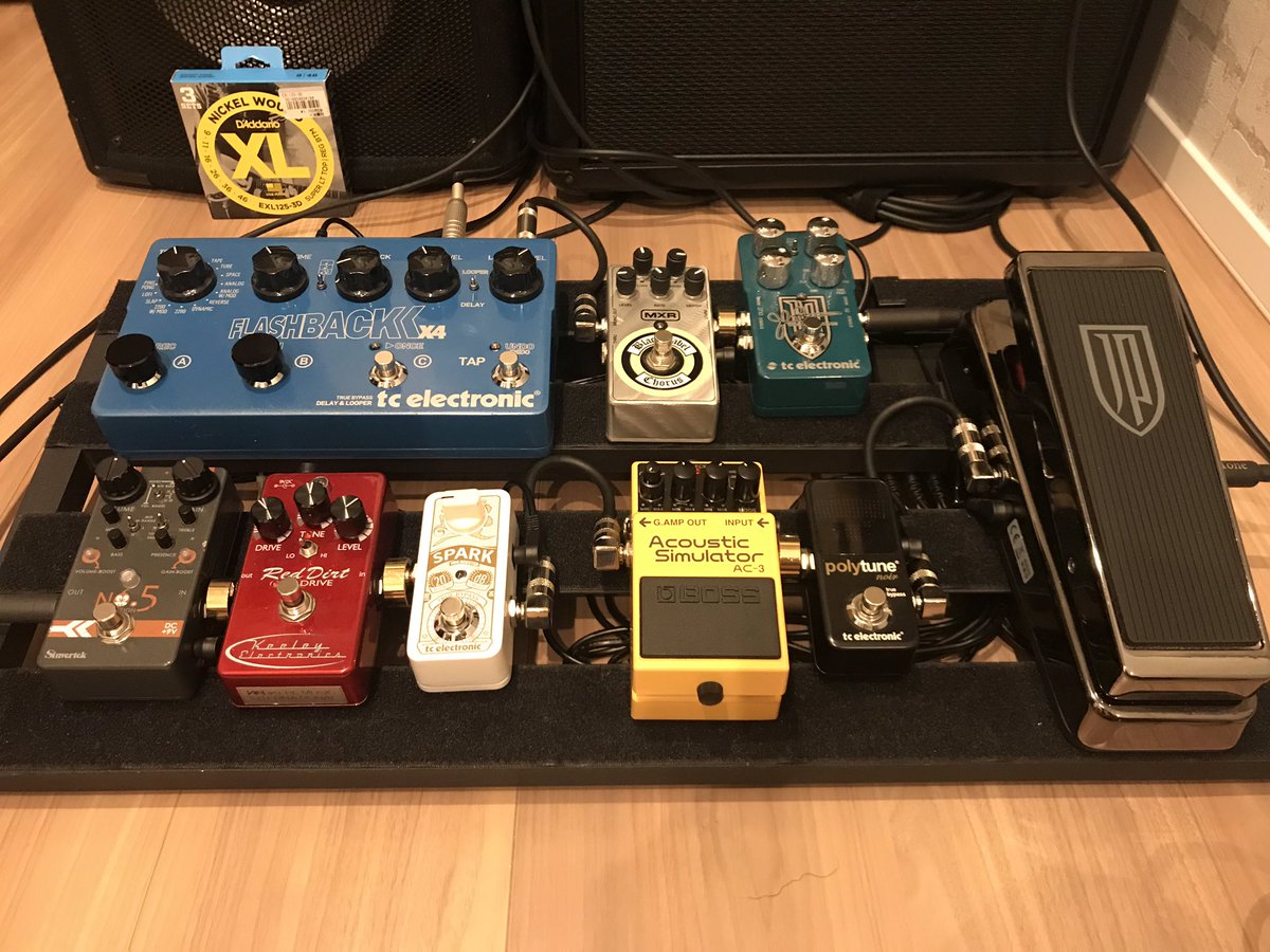 ayanoshin79's tweet photo. ☆令和初 My New gear☆
SINVERTEK No.5 distortion
コード感も出て、アタックも凄い!真空管に近いニュアンスのディストーションペダル‼️
#pedalboardoftheday #pedalboard #ギター #guitar #distortion #sinvertek #newgearday https://t.co/QKDzoFs2XB