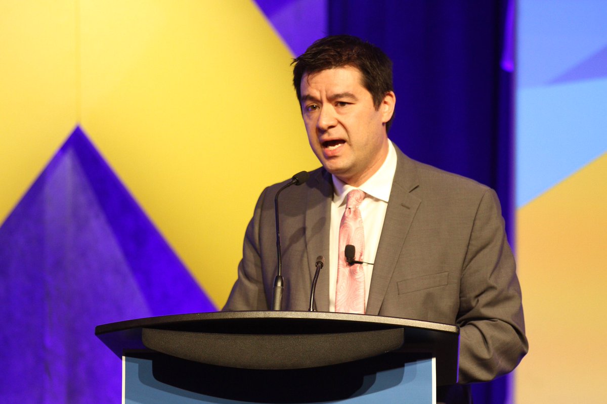 UFCWCanada's tweet photo. NOW at The Great Debate: The topic of carbon pricing and how we can transition our legacy energy sectors into new greener ways to protect our environment. #UFCWPAC #cdnplli #canlab https://t.co/fJuhuh2HCy