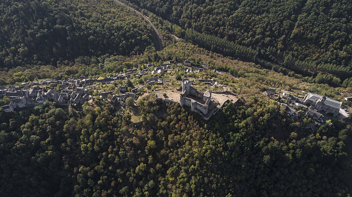 [Reportage 📸📝]
Depuis Najac, en passant par Rabastens ou Gaillac : découvrez la seconde partie du chemin de Conques à Toulouse.

💬 bit.ly/2EIadw6

#najac #toulouse #compostelle #chemin #randonnée #pèlerinage
