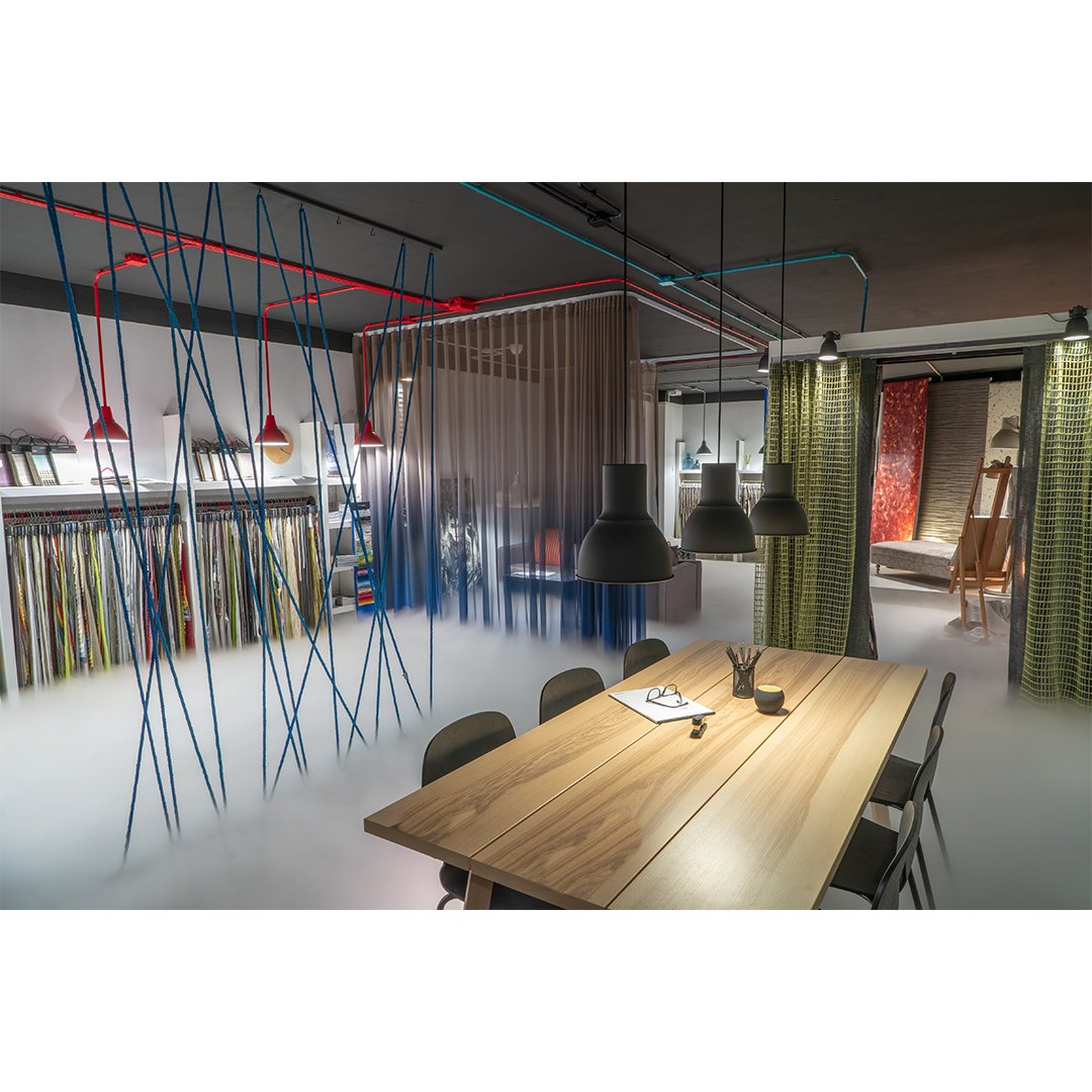 How beautiful! Our partner in Bucharest @curtainstudiohub presents our products in his new studio concept.