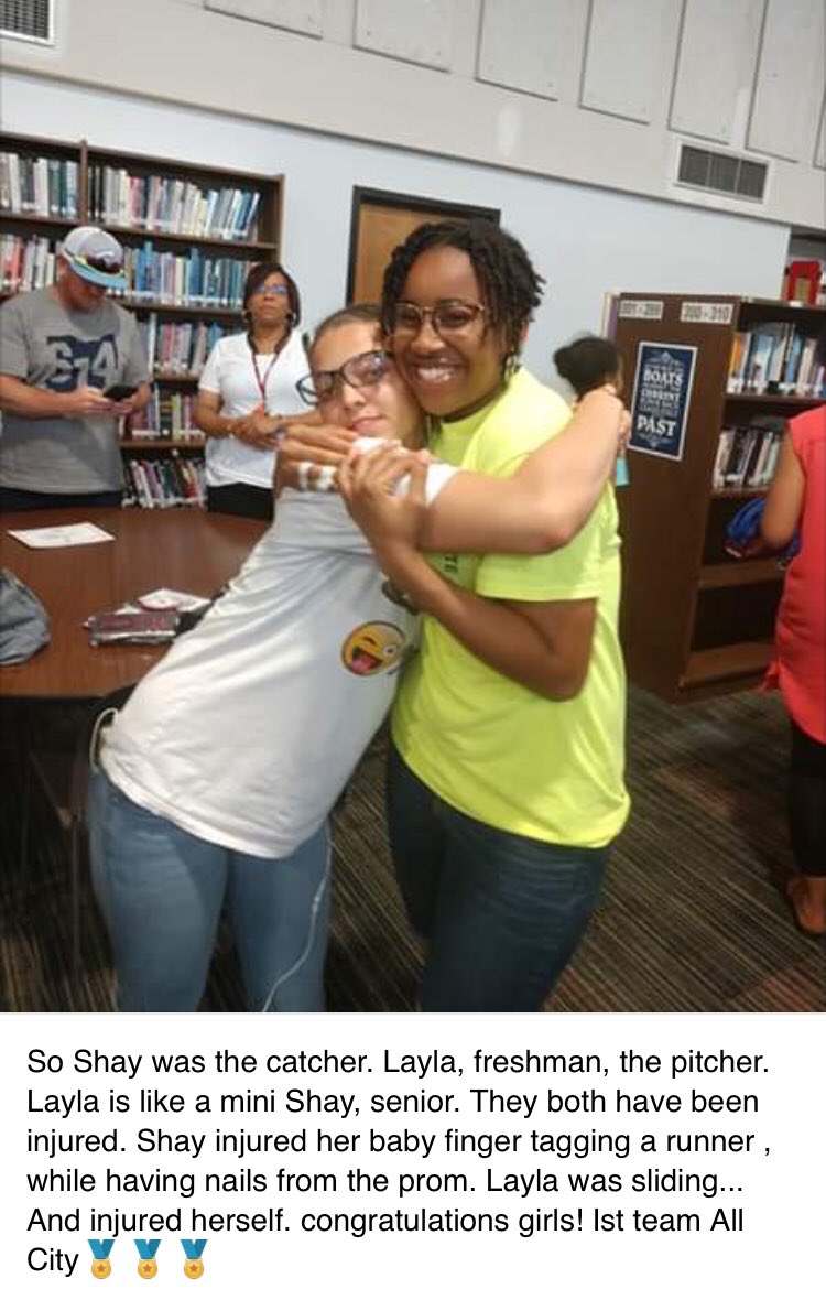 IHighStudents1's tweet photo. Congrats to Freshman, Layla Castle and Senior, Shayanna Hinkle-Moore for earning First Team All-City as pitcher and catcher!! 💪🏾🔴⚪️🔵🥎 https://t.co/GHxU8WLEaw