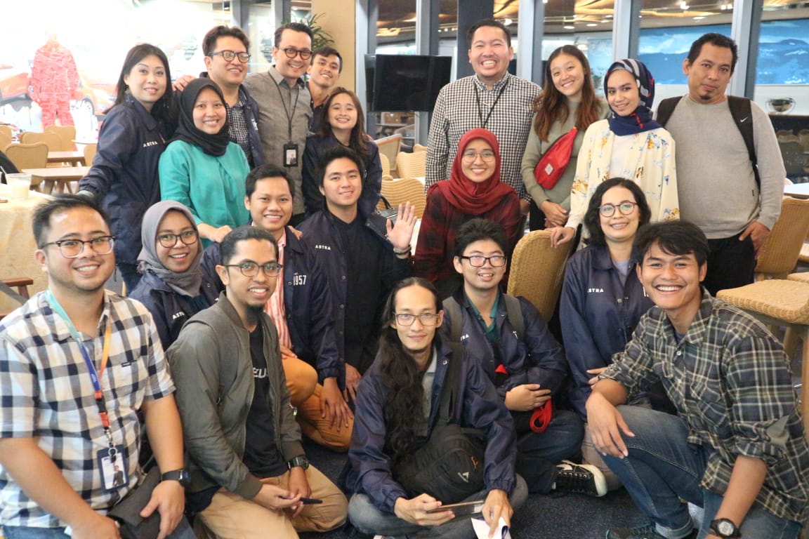 IG : turissendaljepit tweet media